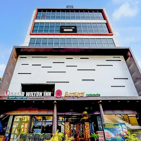 Super Townhouse Oak Mahadevapura Opposite Phoenix Mall Formerly Grand Wilton Inn